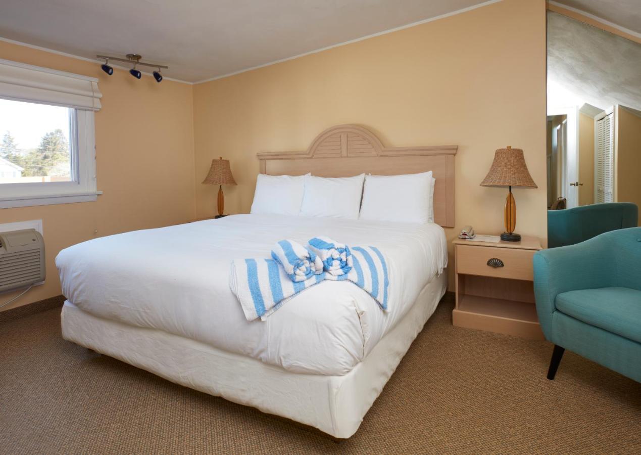 Breezeway Boutique Hotel Westerly Exterior photo