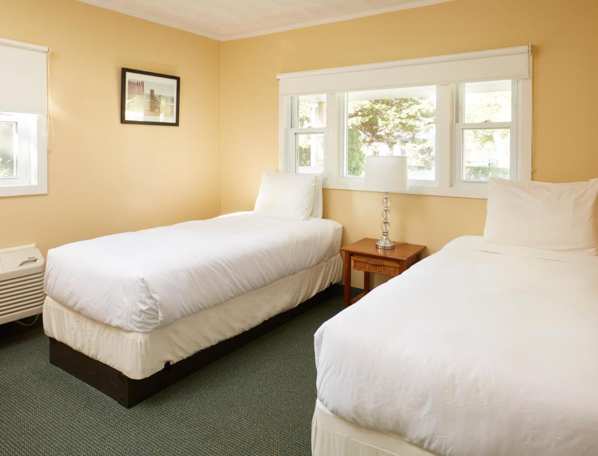Breezeway Boutique Hotel Westerly Exterior photo