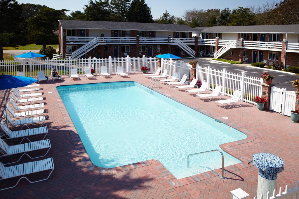Breezeway Boutique Hotel Westerly Exterior photo